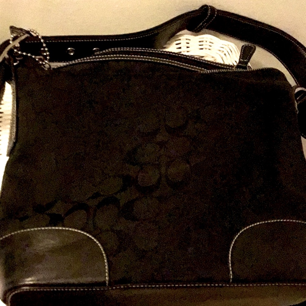 Coach Black Bag JUST REDUCED FOR THE LAST TIME - Picture 8 of 8